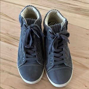 Taos Footwear Graphite Startup Sneakers Mid-Top Canvas